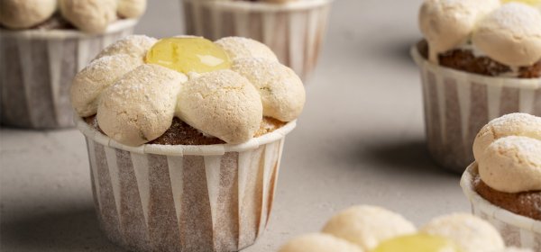 Lemon Cupcake by Oleksandr Trofimenkov