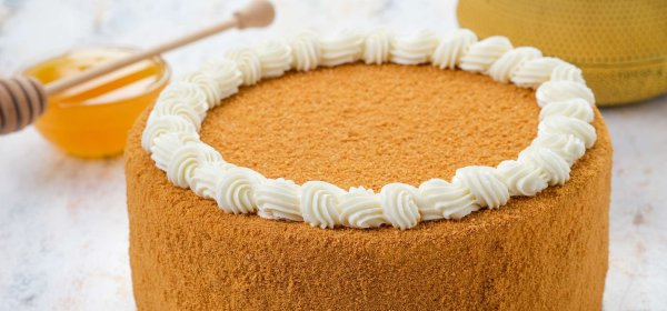 Classic Honey Cake by Oleksandr Trofimenkov
